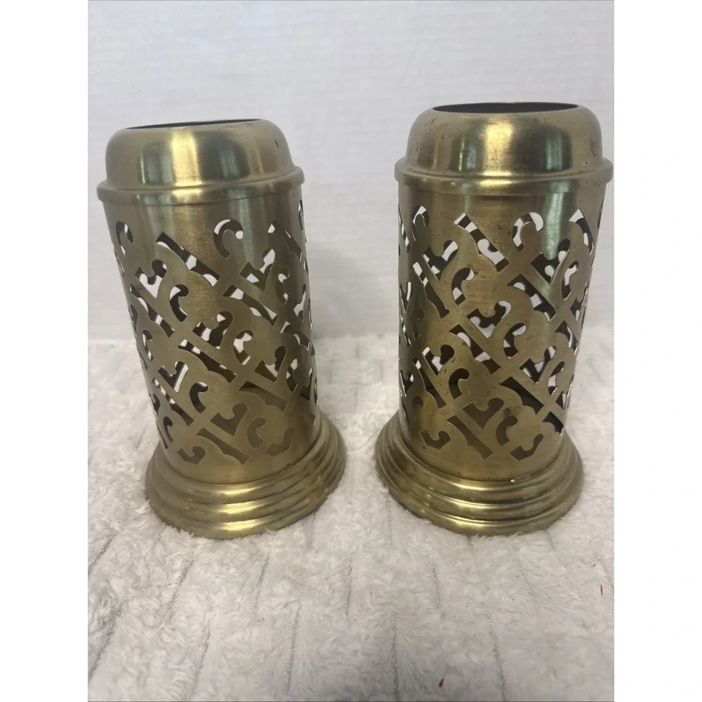 VTG Pier One Moroccan Style Brass Lattice Pillar Candle Holders Pair Rocco 2 D/C